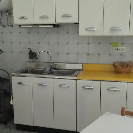 Madame Mikli Apartment *